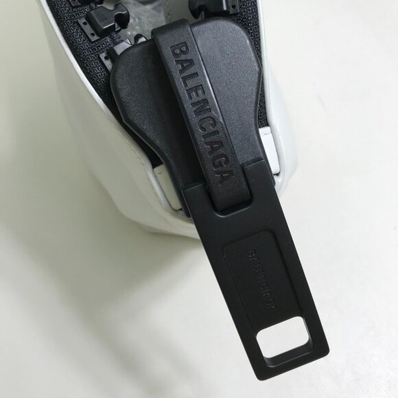 BALENCIAGA White Bag - Picture 6 of 12